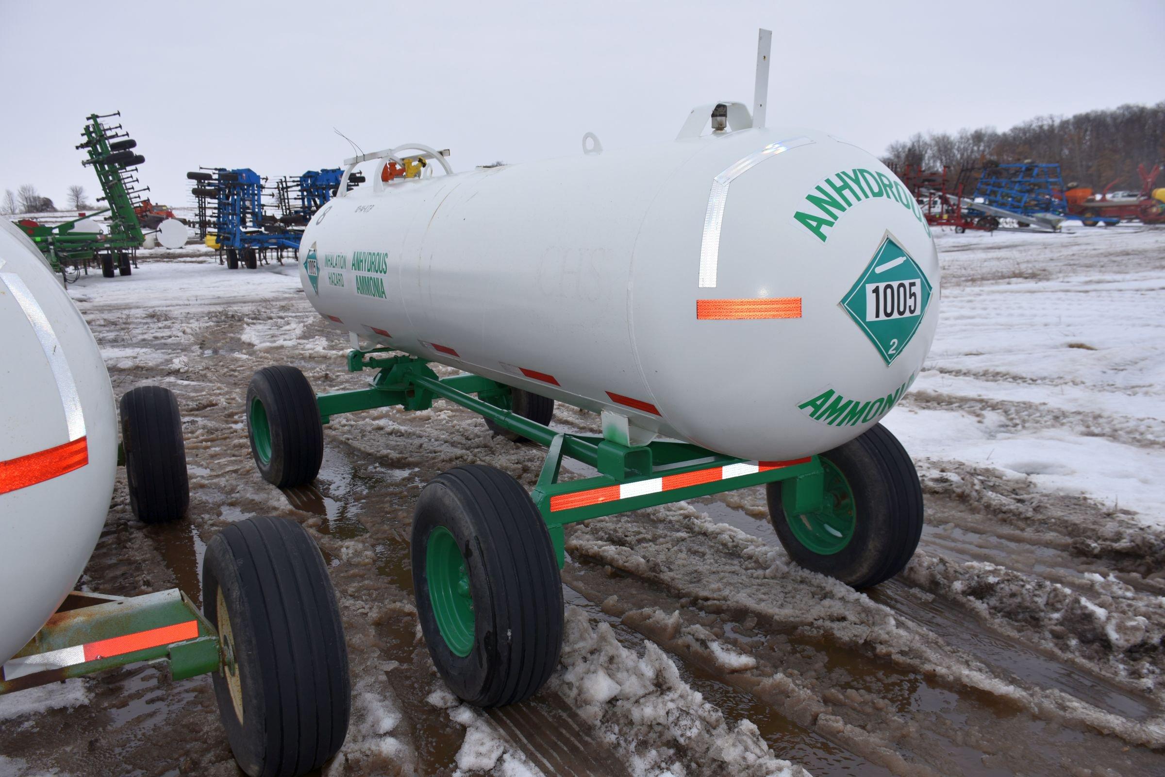 1000 Gallon Anhydrous Tank On Running Gear