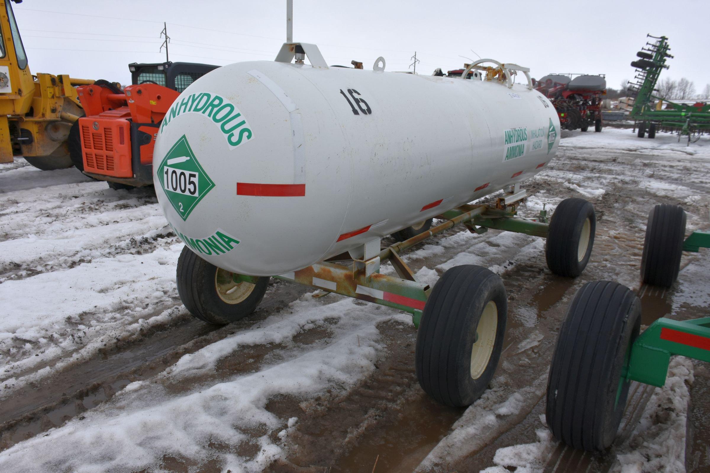 1000 Gallon Anhydrous Tank On Running Gear