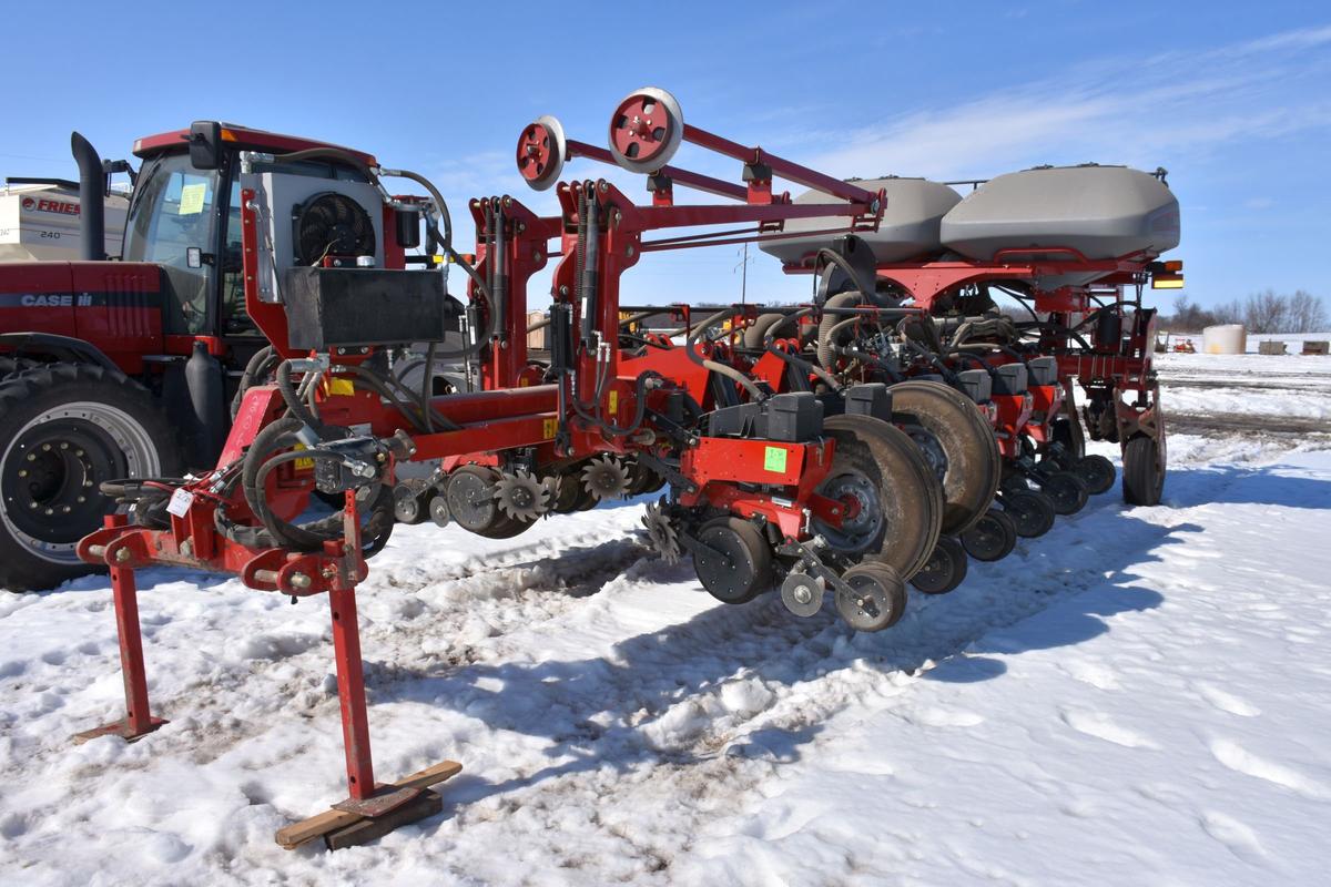 2015 Case IH 1255 Planter, 16 Row 30’’, Center