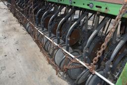 John Deere 520 Grain Drill, 20’x8” Spacings, Markers, Gauge Wheels, 3pt., SN: 00917N