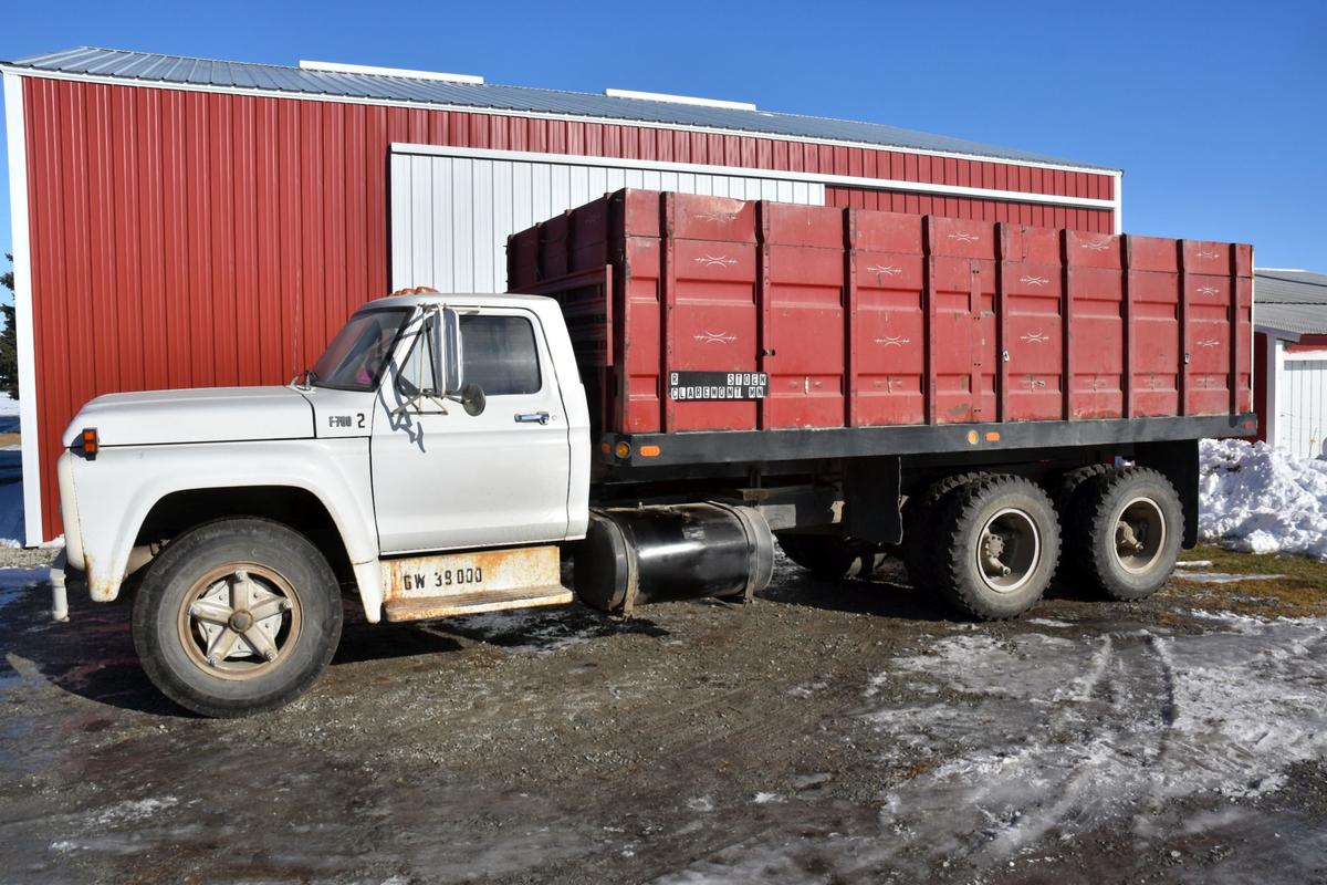 1974 Ford F700 Tandem Axle Grain Truck, 361 V8 Heavy Duty Gas, 5x2 Speed Transmission, 18’ Steel Box