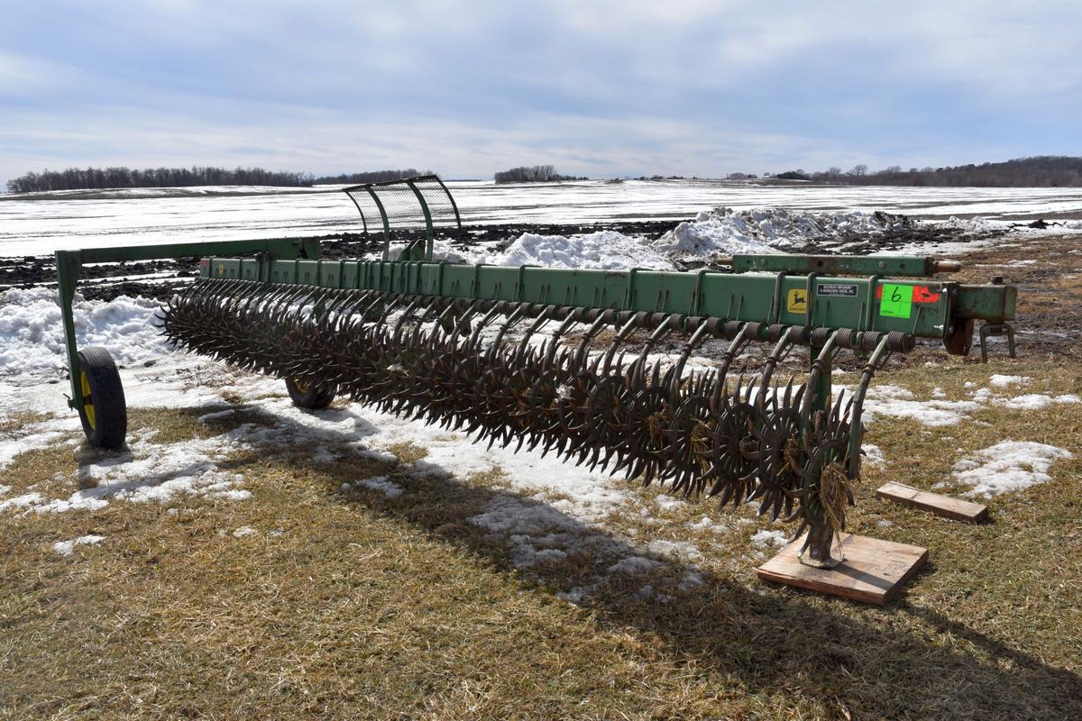 John Deere 400 Rotary Hoe, 20’, End Transport