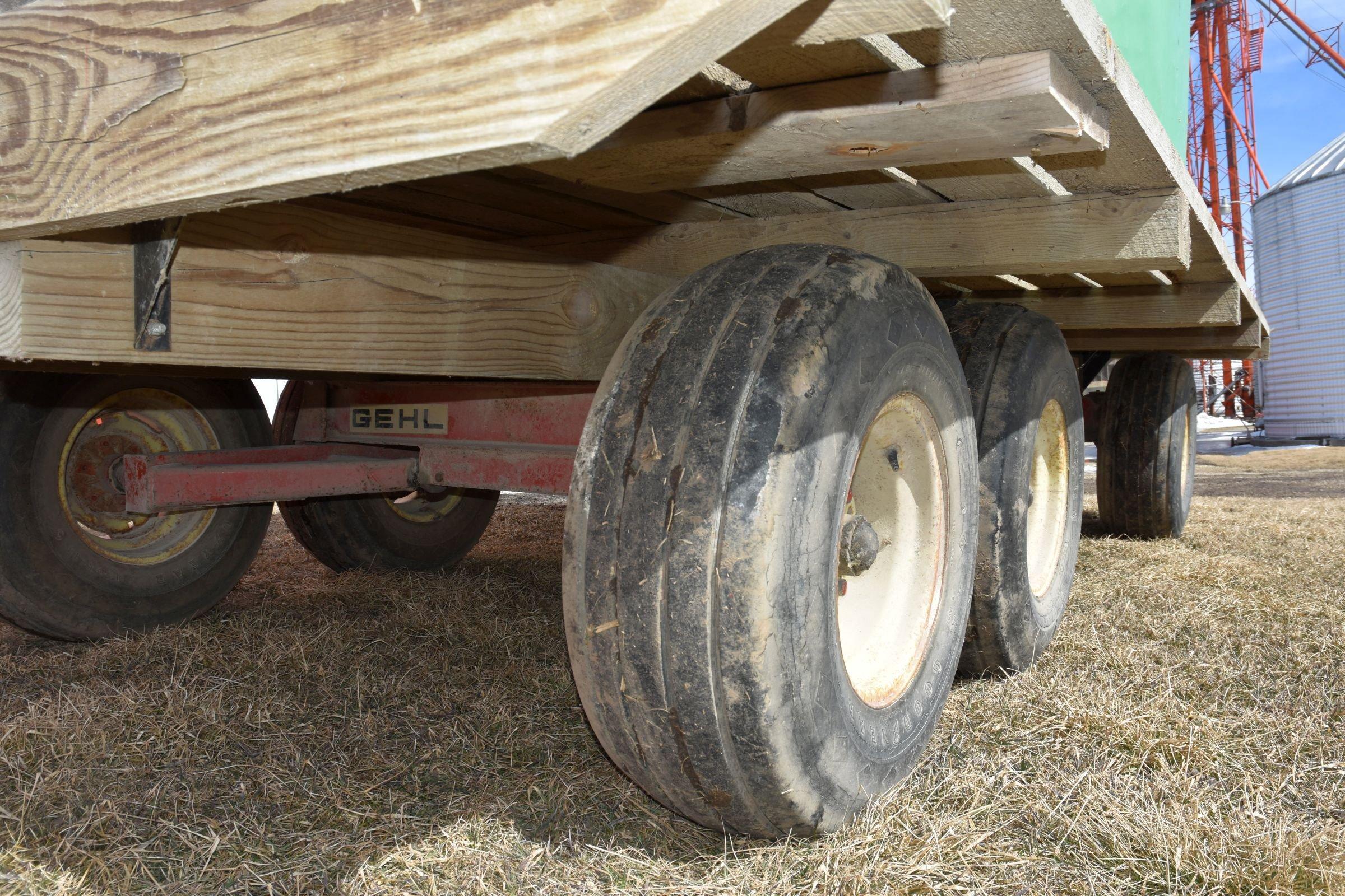 8'x16' Flatbed With Tandem Axle 12 Ton Running Gear With (2) 1400 Gallon Poly Tanks