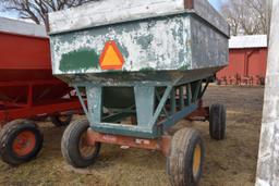 Dakon 350 Bushel Gravity Flow Wagon With Kewanee 7 Ton Running Gear