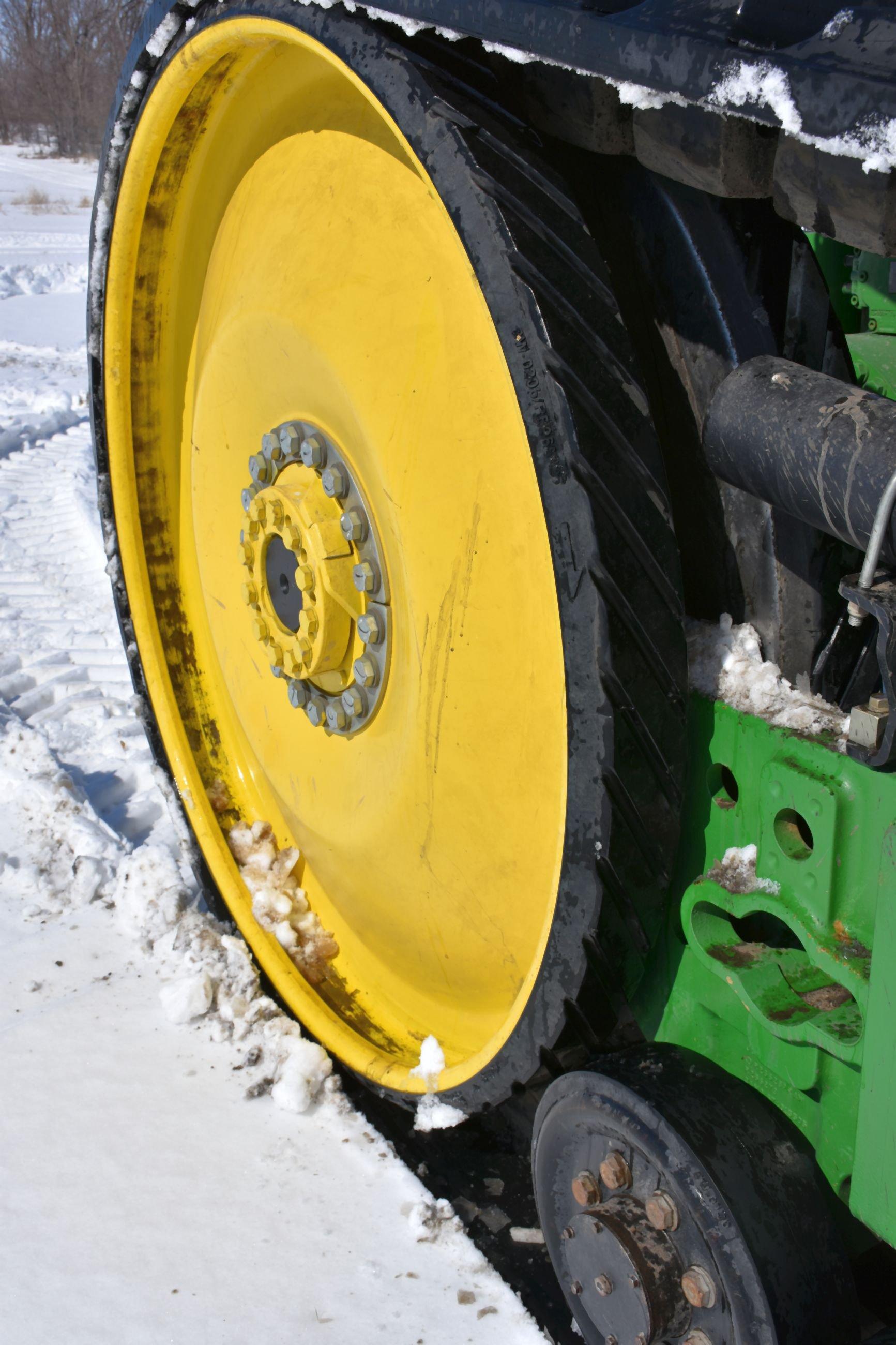 2011 John Deere 8335RT, 2545 Hours, 18” Tracks 80%, Wide Stance, IVT, 16/4 Speed, 1000 PTO, 3pt., 5