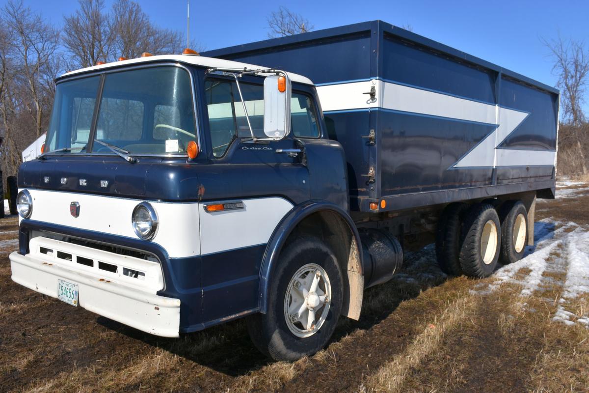 1973 Ford C750 Grain Truck, V8 Gas, 5x2 Speed, With Tag Axle, 20’ Steel Box & Hoist, Very Good Condi