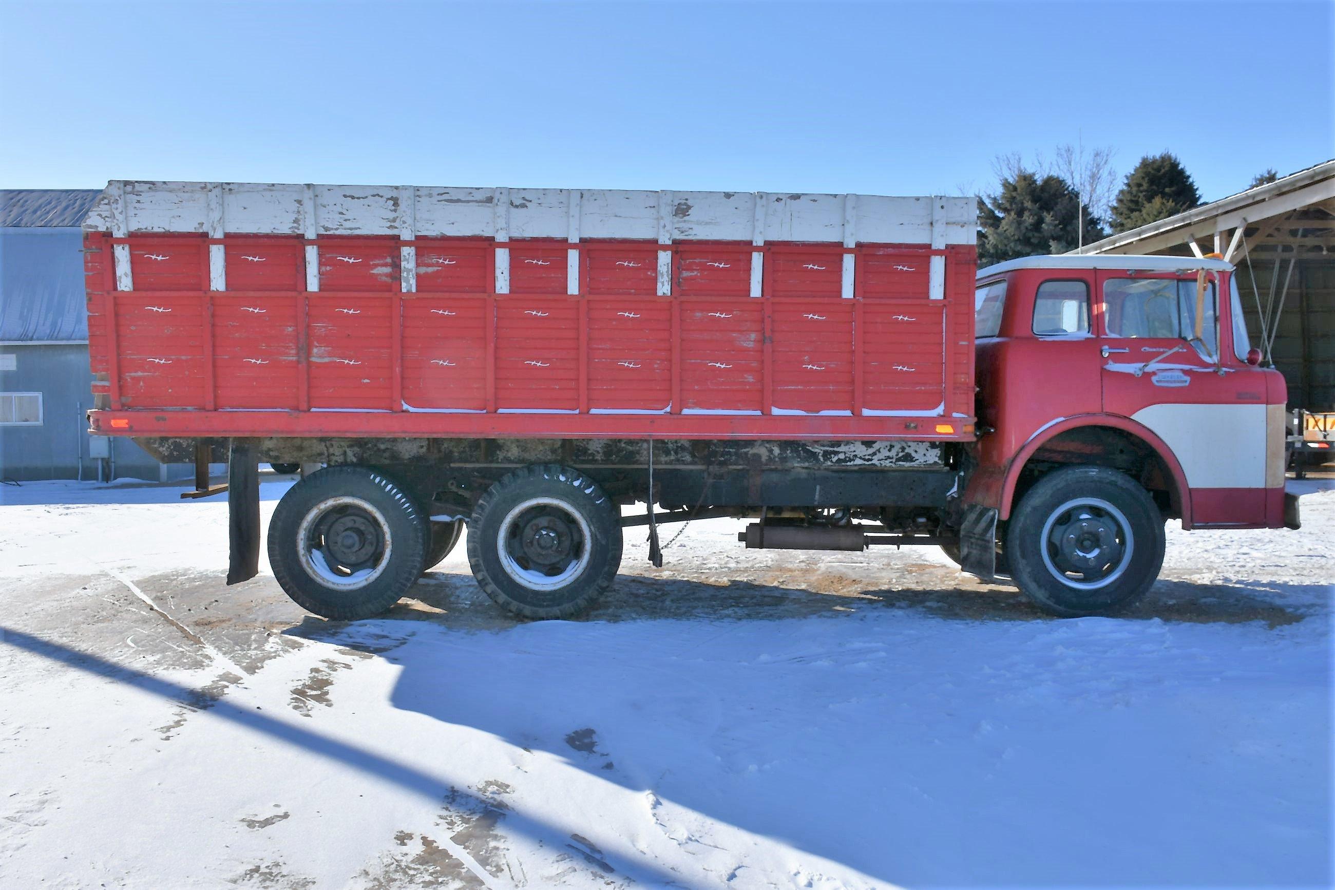 1966 Ford C650 Grain Truck, V8 Gas, 5x2 Speed, With Tag Axle, 18’ Box & Hoist