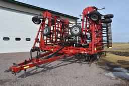 2013 Case IH Tiger Mate II 200 Field Cultivator, Double Fold, 2 Bar Harrow, Rolling Basket,