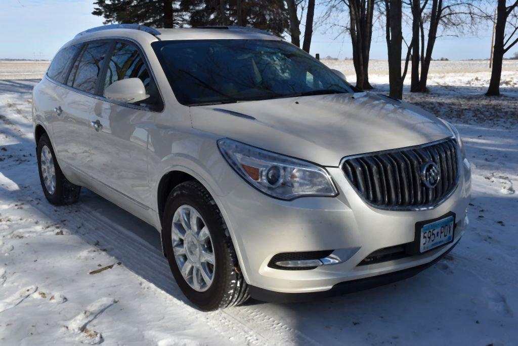 2015 Buick Enclave 4 Door SUV, AWD, 3.6L Engine, Interlink, Navigation, 3rd Row Seating, Loaded, 13,