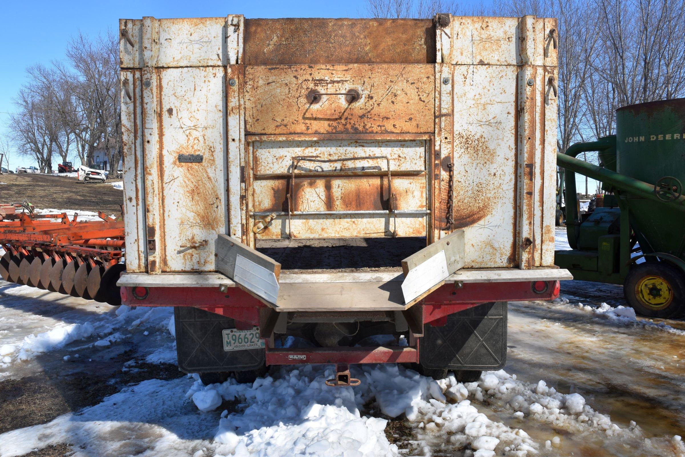 Ford F600 Grain Truck, 12' Metal Box, 4 Speed, Non Running, V8 Motor