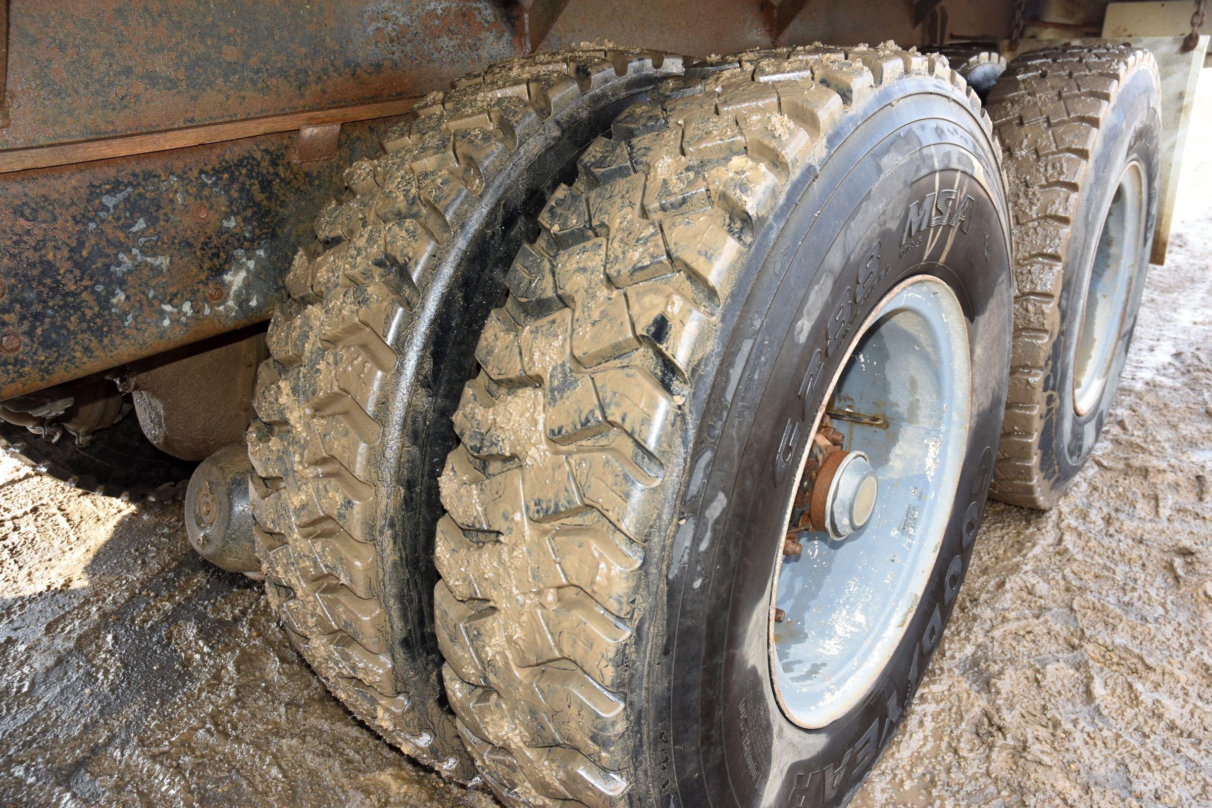 1984 GMC Brigadier Grain Truck, Detroit Diesel, 563,445 Miles, 19.5’ Aluminum Box & Hoist, 8 Speed,