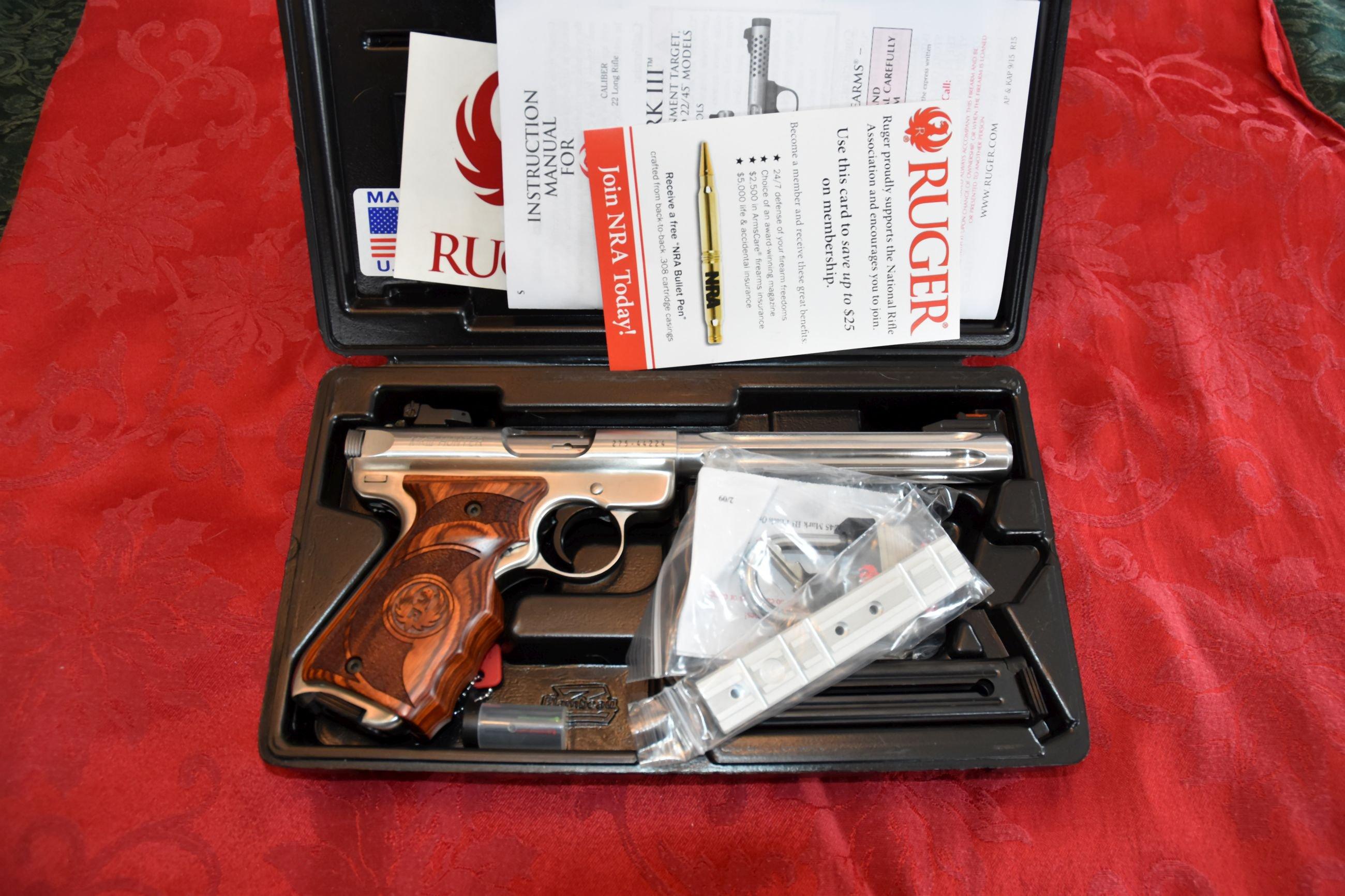 Ruger Mark III Hunter, 22cal. Long Barrel, 2 Magazines, Hard Case