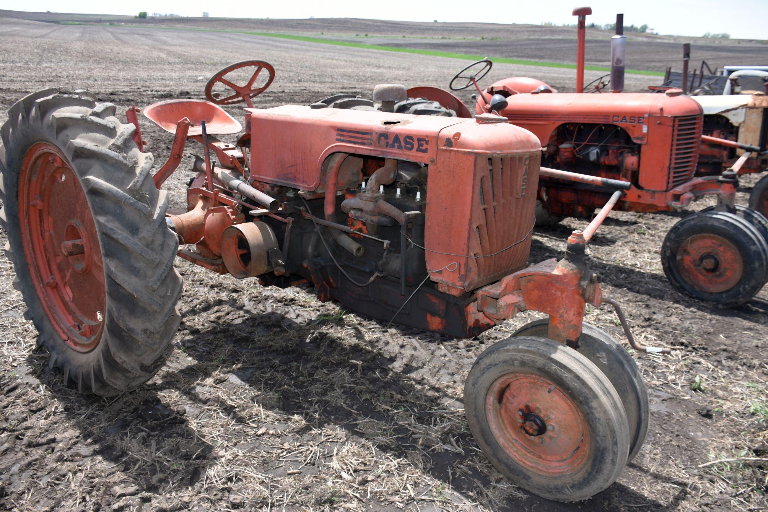 1938 Case RC Tractor, Narrow Front, Not Running, Motor Turns Over, Missing Mag, SN: 4230160