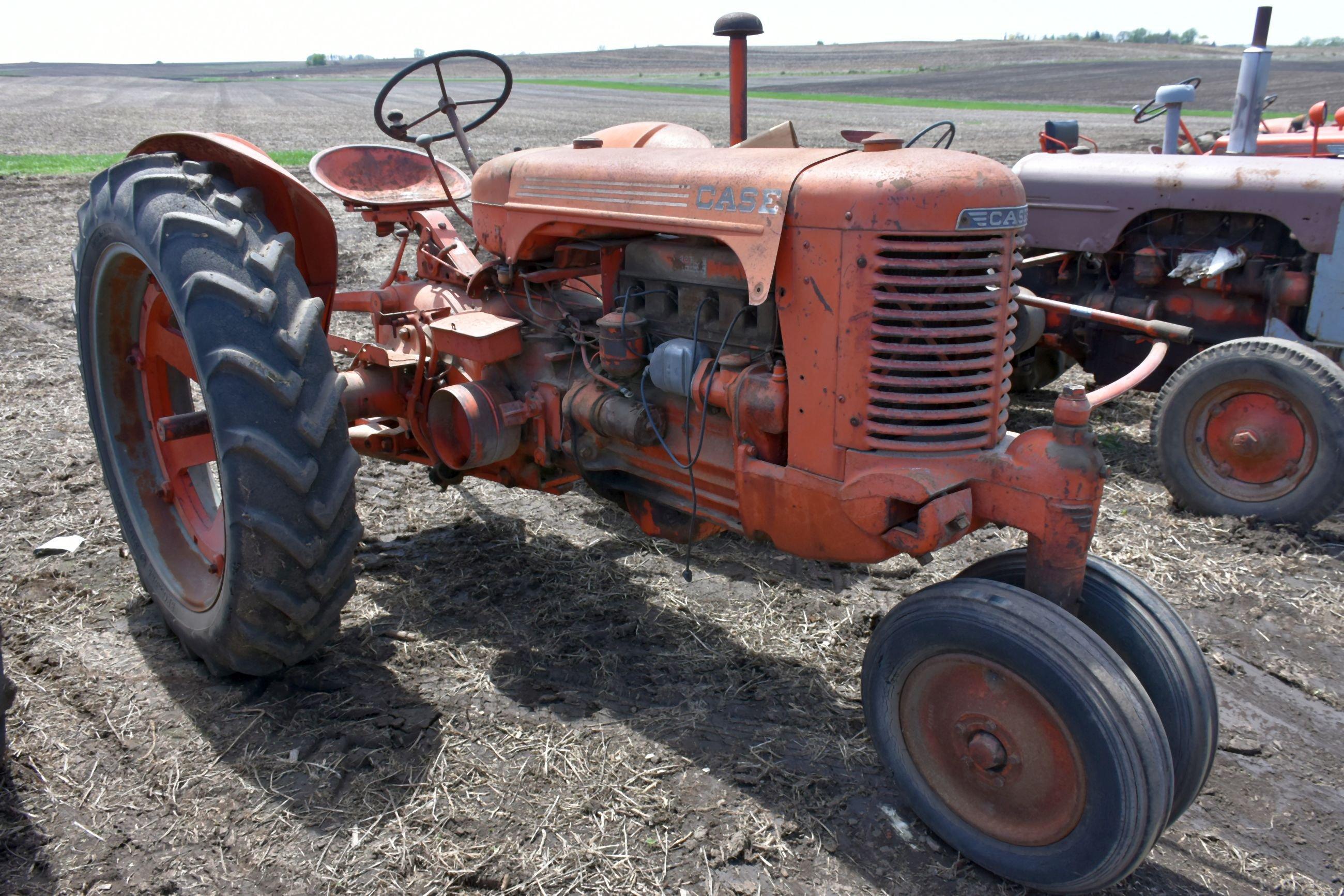 1951 Case Model SC Tractor, Narrow Front, Fenders, Eagle Hitch, Running Condition, Engine Block Is C