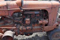 1949 Case SC Tractor, Narrow Front, Fenders, Not Running, Missing Mag, SN: 5321751