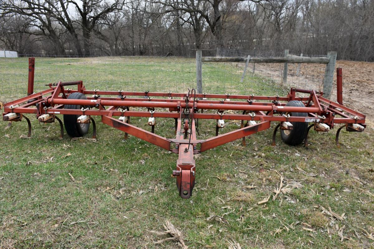 International 45 Field Cultivator, 15.5’