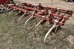 International 45 Field Cultivator, 15.5’, Manual Fold Wings