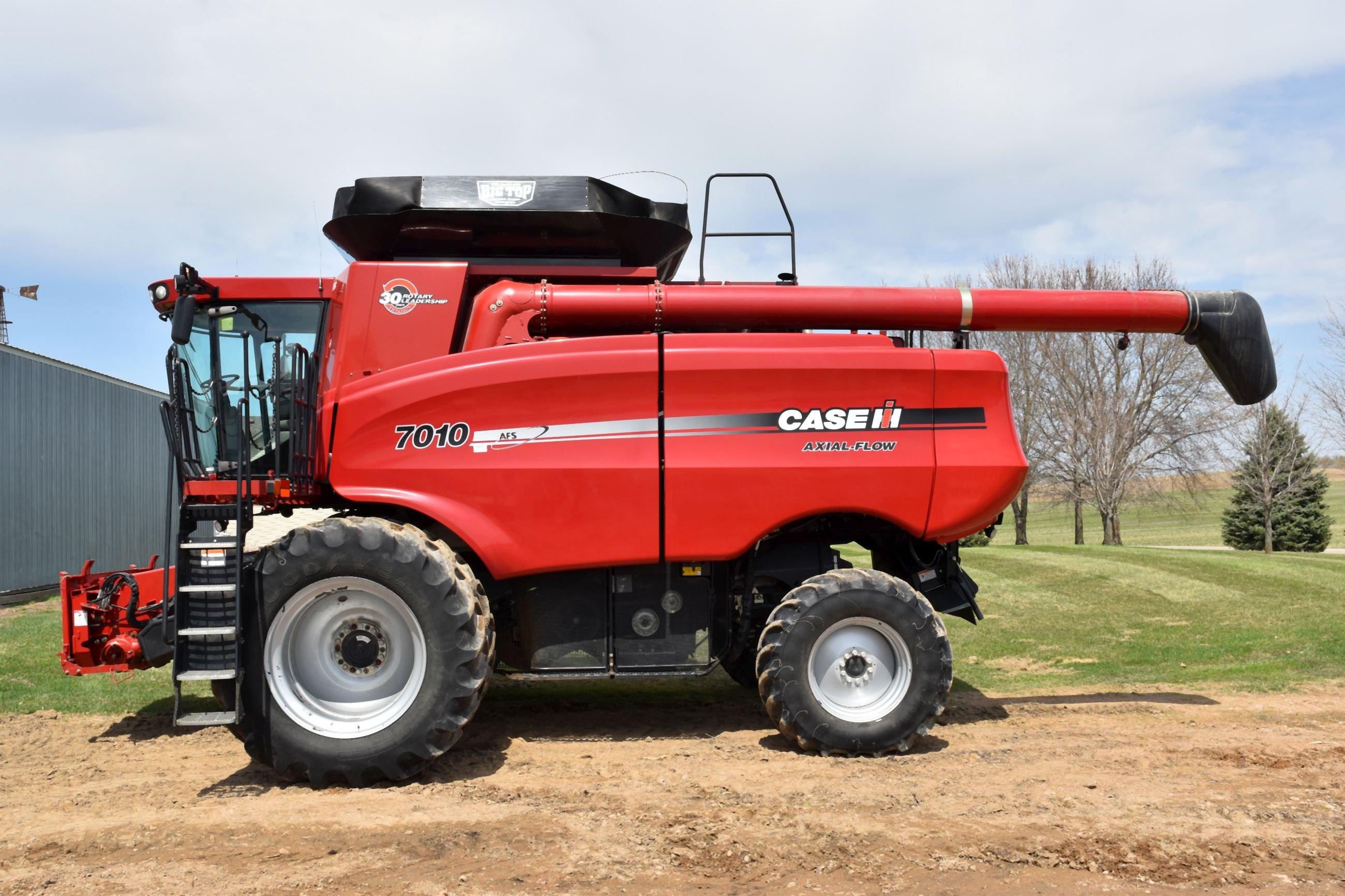 2008 Case IH 7010 AFS, 4 Wheel Drive, 1431 Engine Hours, 936 Separator Hours, 480/70R42 Duals, Chopp