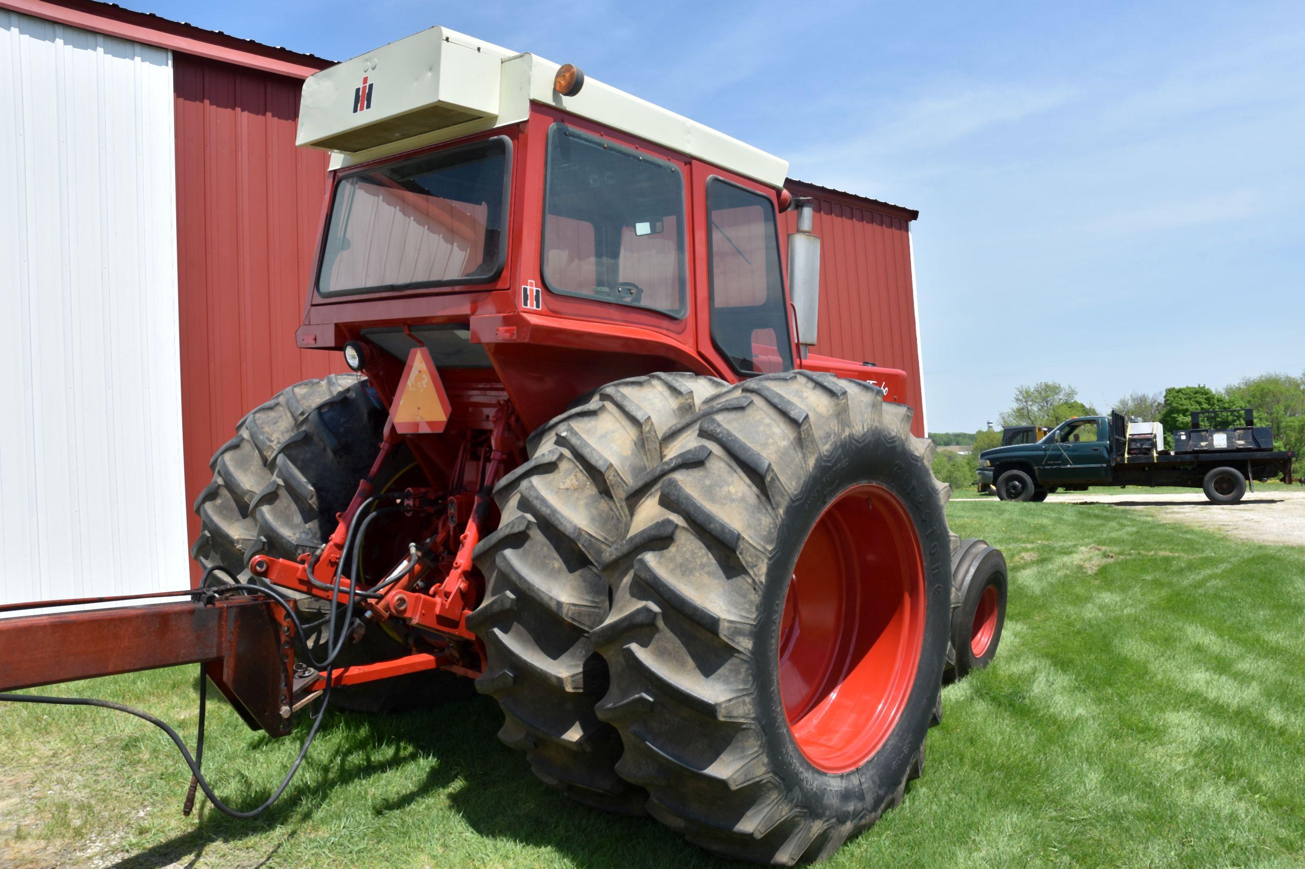 International 1566 Turbo, Cab, 20.8x38 Axle Duals, 2186 Hours Showing, 3pt, 2 Hydraulic, 1000 PTO,