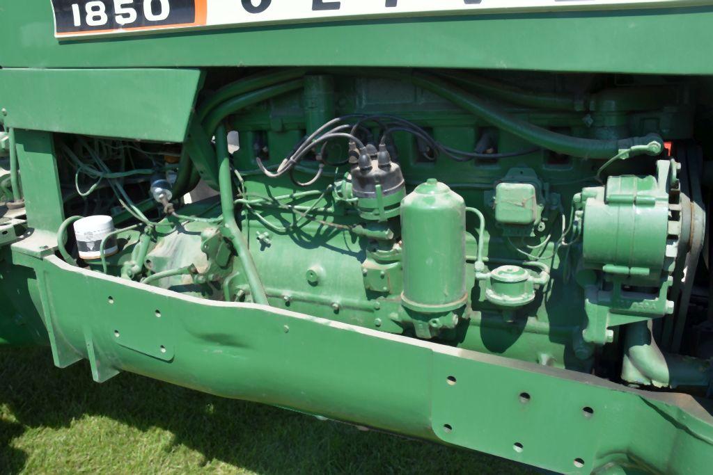 Oliver 1850 Gas, Open Station, 3147 Hours, 3pt., 540 PTO, Square Fenders, Good Rubber, New Carb Kit,