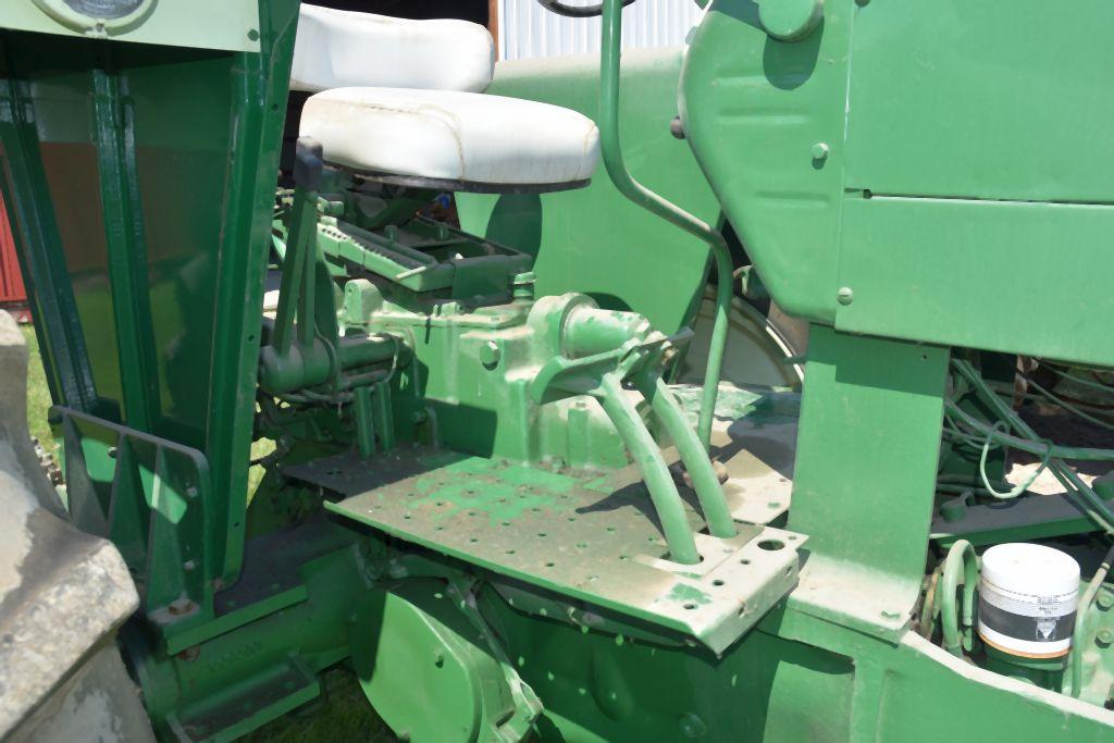 Oliver 1850 Gas, Open Station, 3147 Hours, 3pt., 540 PTO, Square Fenders, Good Rubber, New Carb Kit,