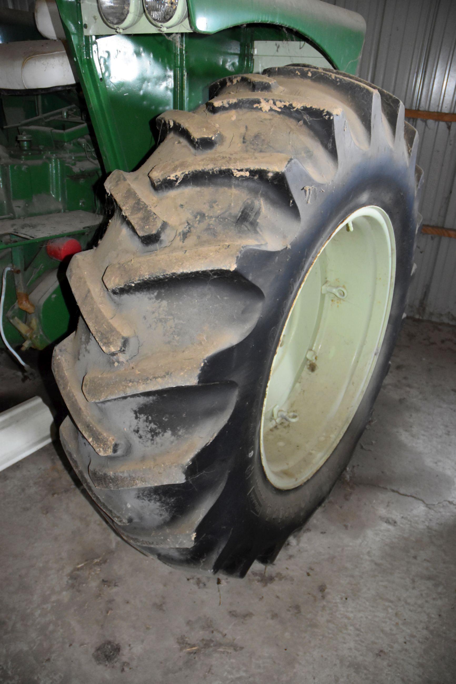 Oliver 1850 Gas, Open Station, 3147 Hours, 3pt., 540 PTO, Square Fenders, Good Rubber, New Carb Kit,