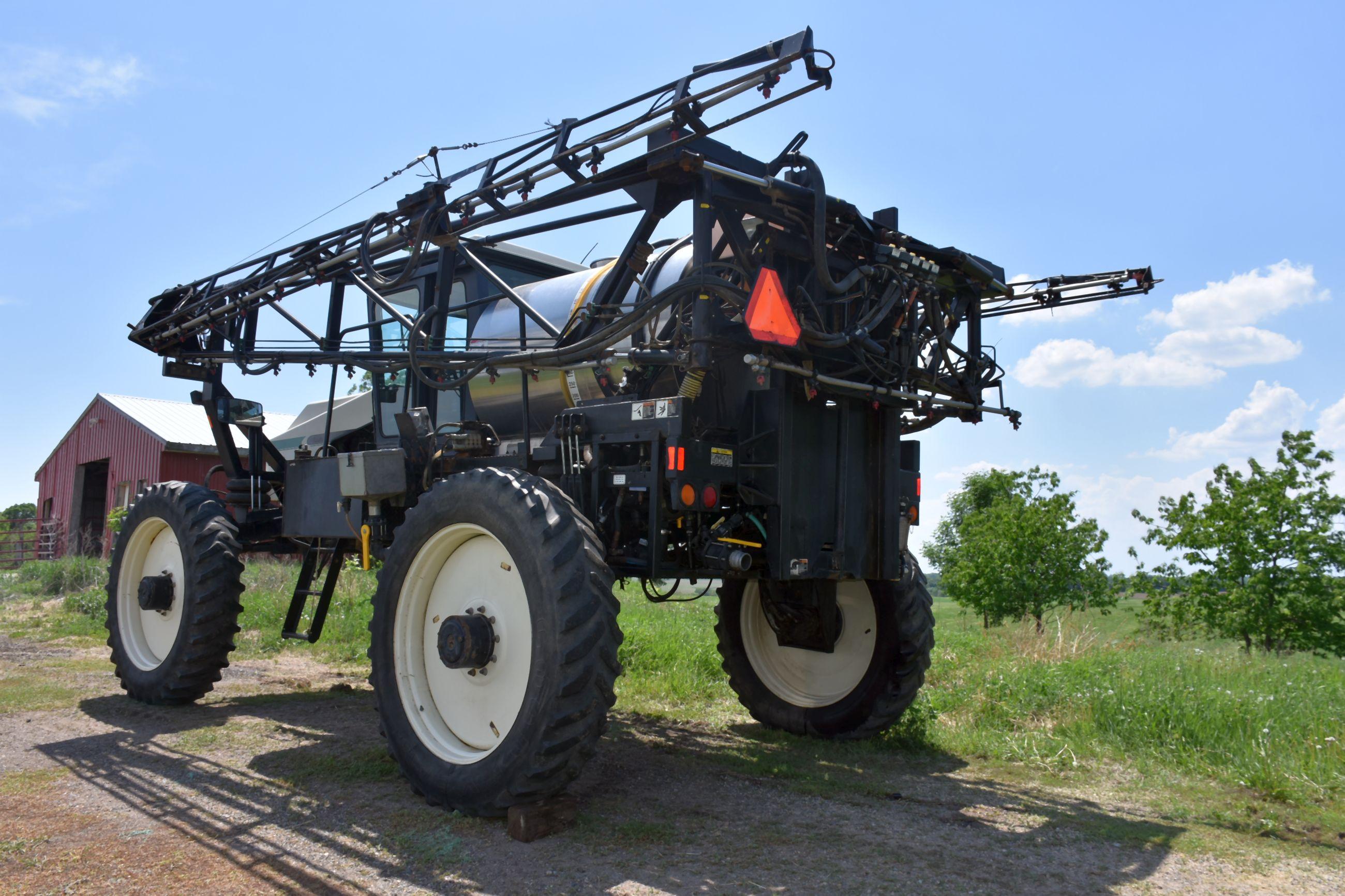 Wilmar 8100 Eagle Self – Propelled Crop Sprayer, Cummins Diesel, Hydro. Transmission, 14-9R46 Tires,