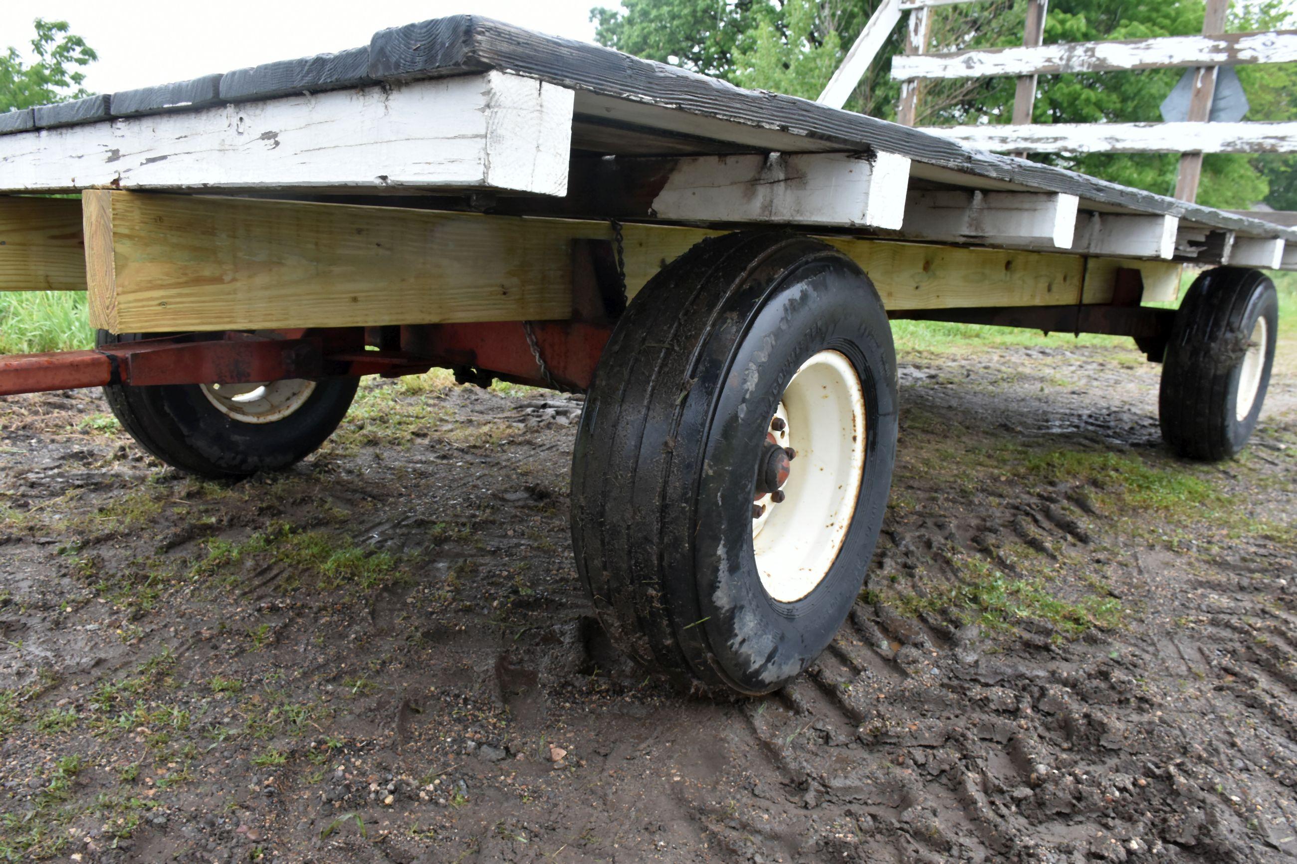 8’x15’ Wooden Hay Rack With 8 Ton Gear