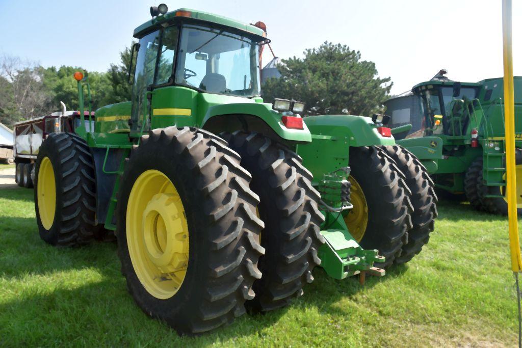 1997 John Deer 9200 4WD, 4034 Actual Hours, 520/85R42 Duals, 205KG Outside Wheel Weights, 3 Hydrauli