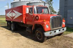 1975 Ford F880 Grain Truck, Twin Screw, Gas 477 V8, 5 X 4 Transmission, Crysteel 18’ Box & Hoist Rea