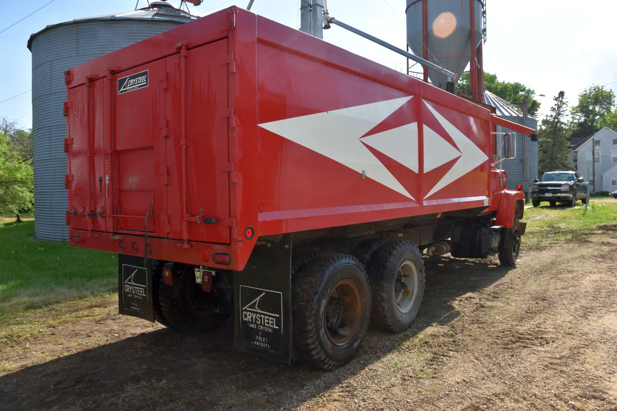 1975 Ford F880 Grain Truck, Twin Screw, Gas 477 V8, 5 X 4 Transmission, Crysteel 18’ Box & Hoist Rea