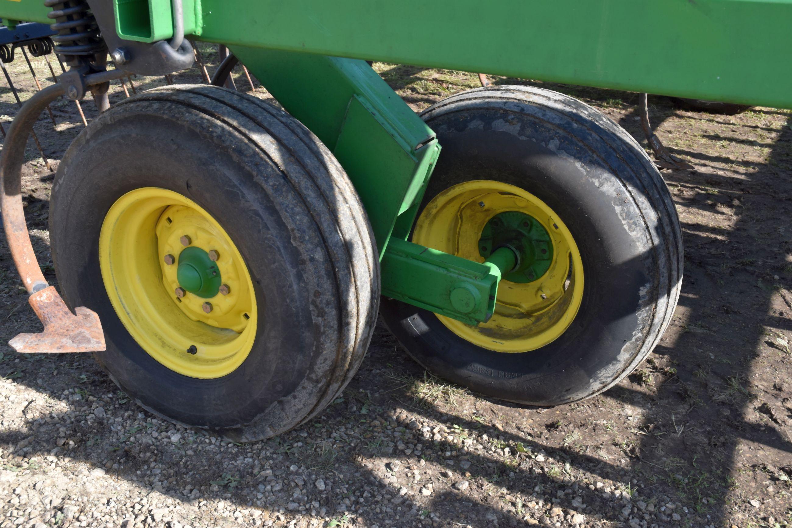 John Deere 980 Field Cultivator, 38.5’ Depth Control, 3 Bar Harrow, Walking Tandems, SN: X014045