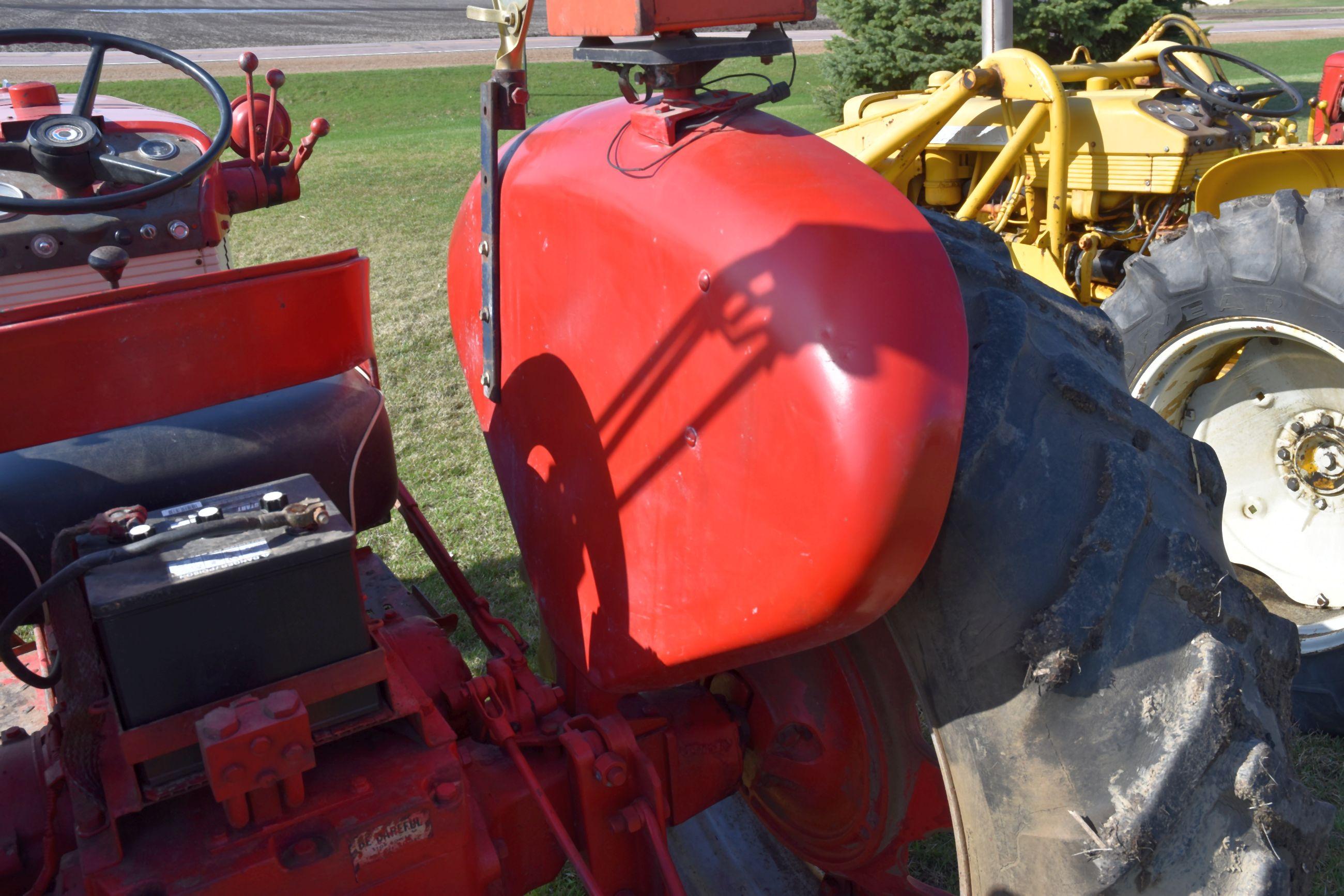 Farmall 340, Narrow Front, Row Crop, Gas, Fenders, Base Weight Bracket, Sun Umbrella, SN: 2479SY