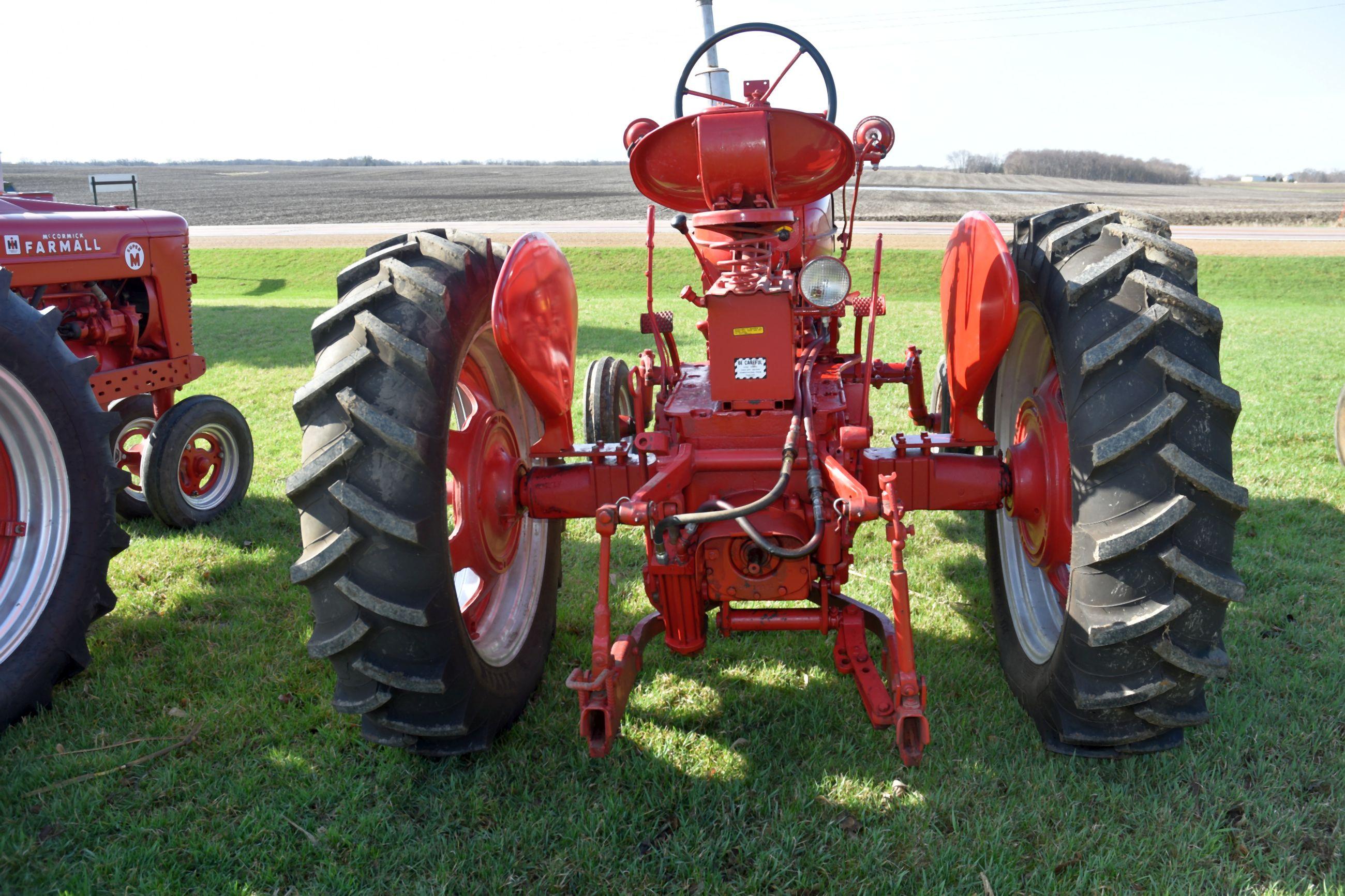 Farmall Super MTA Wide Front, Clam Shell Fenders, Fast Hitch, New Tires, SN: 65517-S