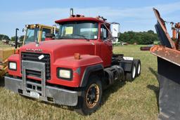 1992 Day Cab Mack, Tandem Axle, 6 Speed, Wet  Kit, 22.5 Tires, Spring Ride, Mack Engine,  300 HP, 90