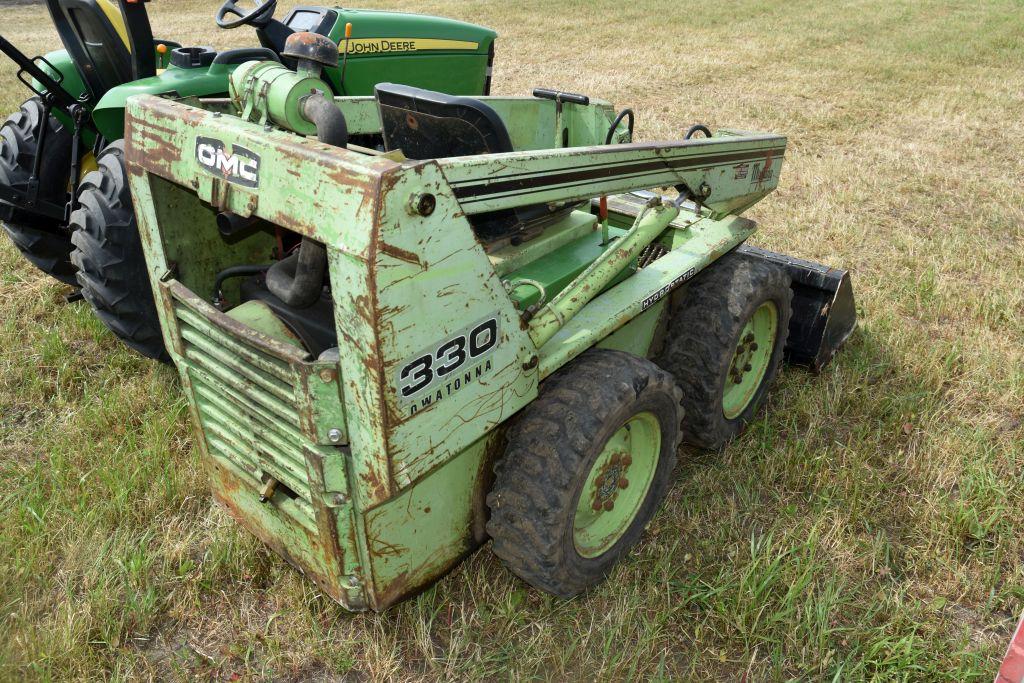 OMC 330 Skid Loader, 2 Main Lift Cylinders  Rebuilt, 3213 Hours Showing