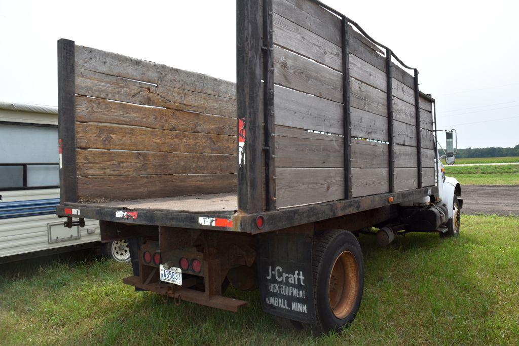 1990 International 4900 Truck, Diesel, DT466  Engine, 16' Box & Hoist, Spicer 7 Speed  Transmission,