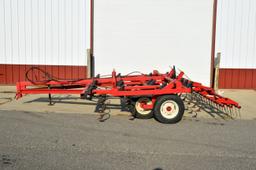 IHC Viber Shank 45 Field Cultivator, 12.5’, 3 Bar Harrow, Pull Type