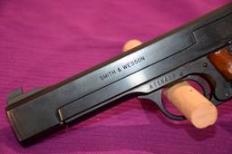 Smith And Wesson Model 41, 22 LR Semi Auto Pistol, SN: A716408