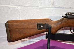 German Military Rifle, G,43 duv 44. , With Magazine, Sling, Semi Automatic, SN: 8112R