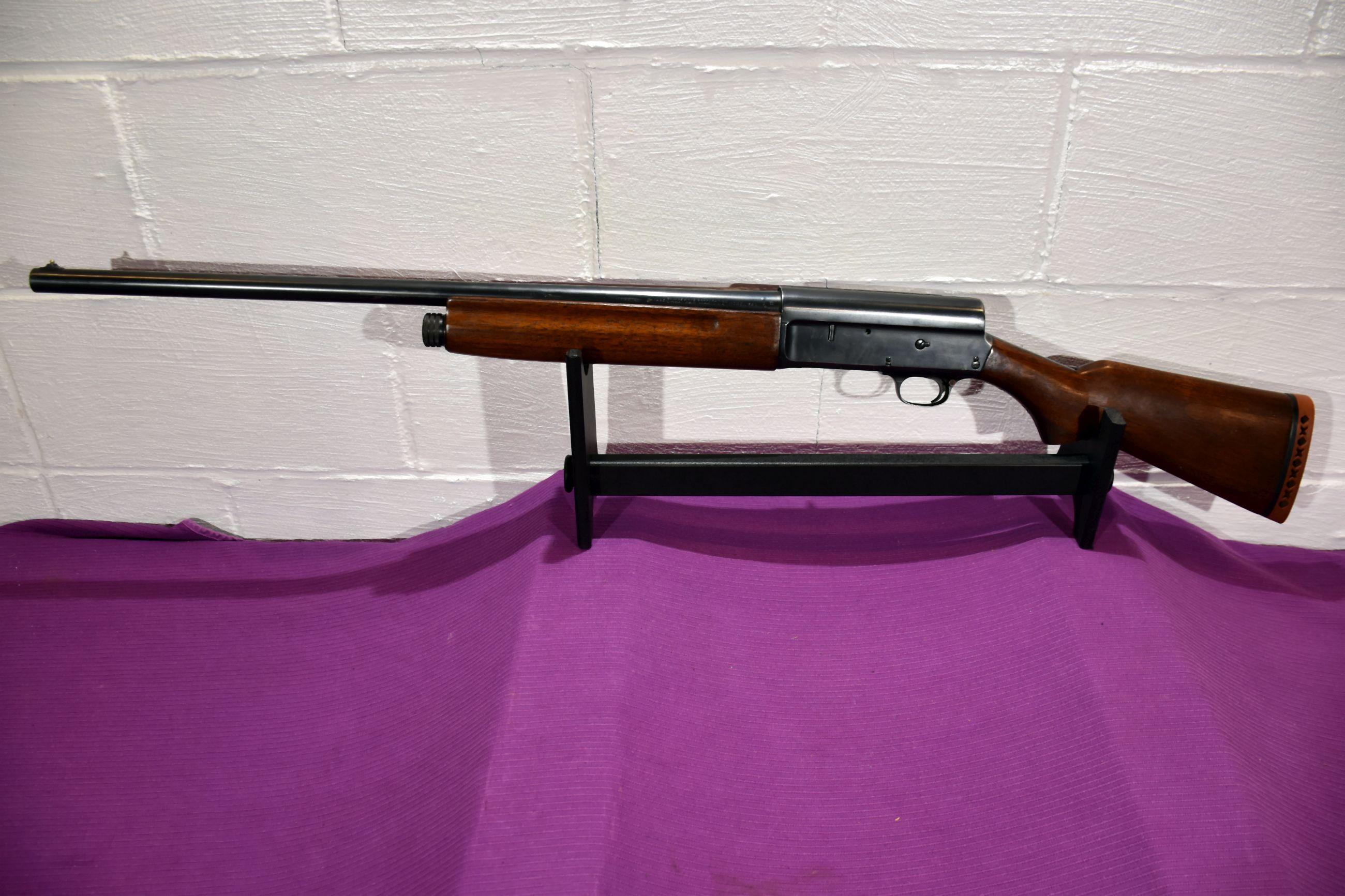 Savage Model 720, Semi Automatic Shotgun, 12 Gauge, 2 3/4", Stamped US, SN: 77330