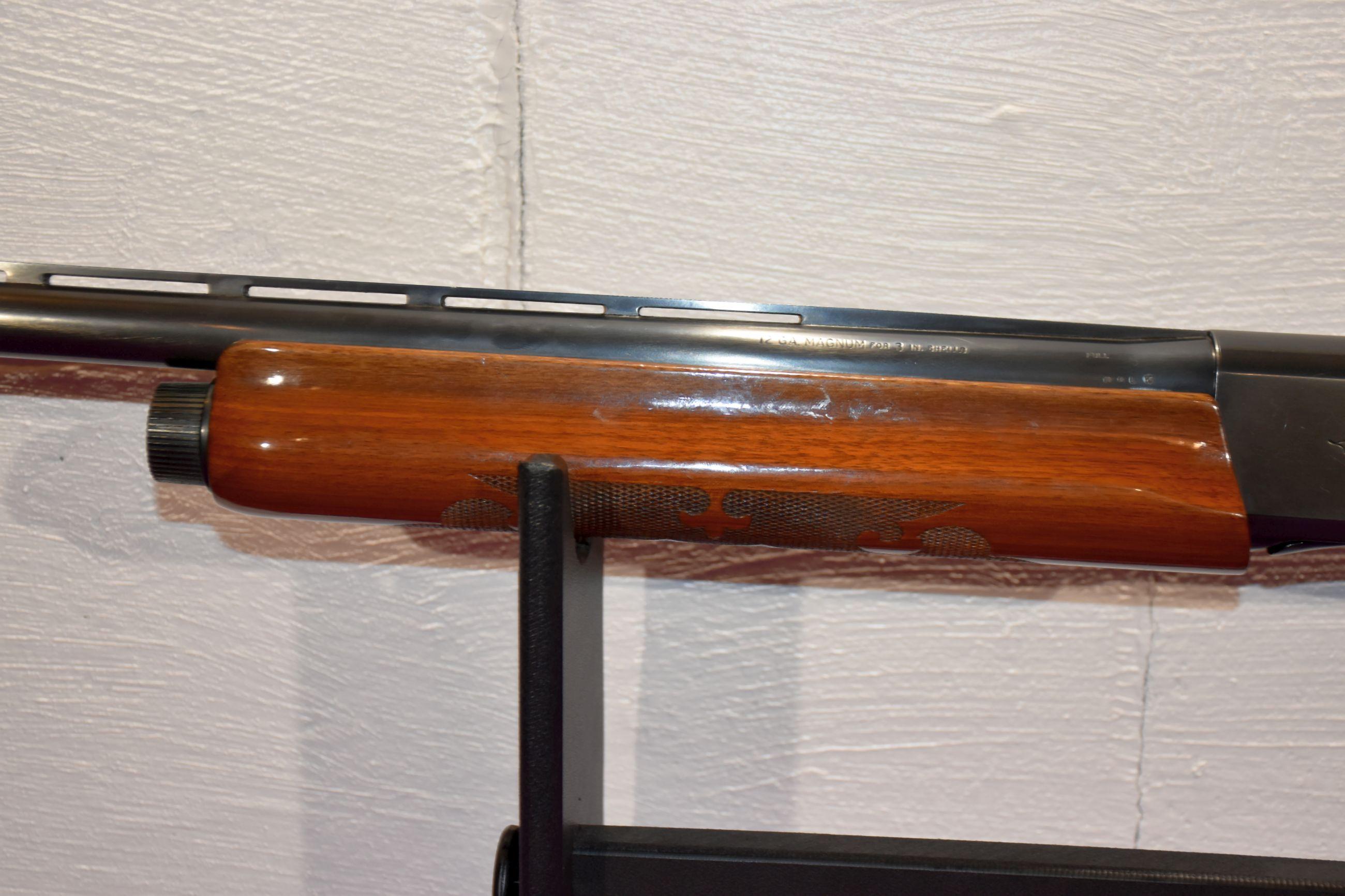 Remington Model 1100 Magnum Semi Automatic Shotgun, 12 Gauge, 3 Inch Shells, Full Choke, Vented Rib,