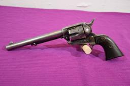 Colt, Single Action Army in .32 WCF, SN: 288985, Made in 1907. This is a nice clean Colt Single Acti