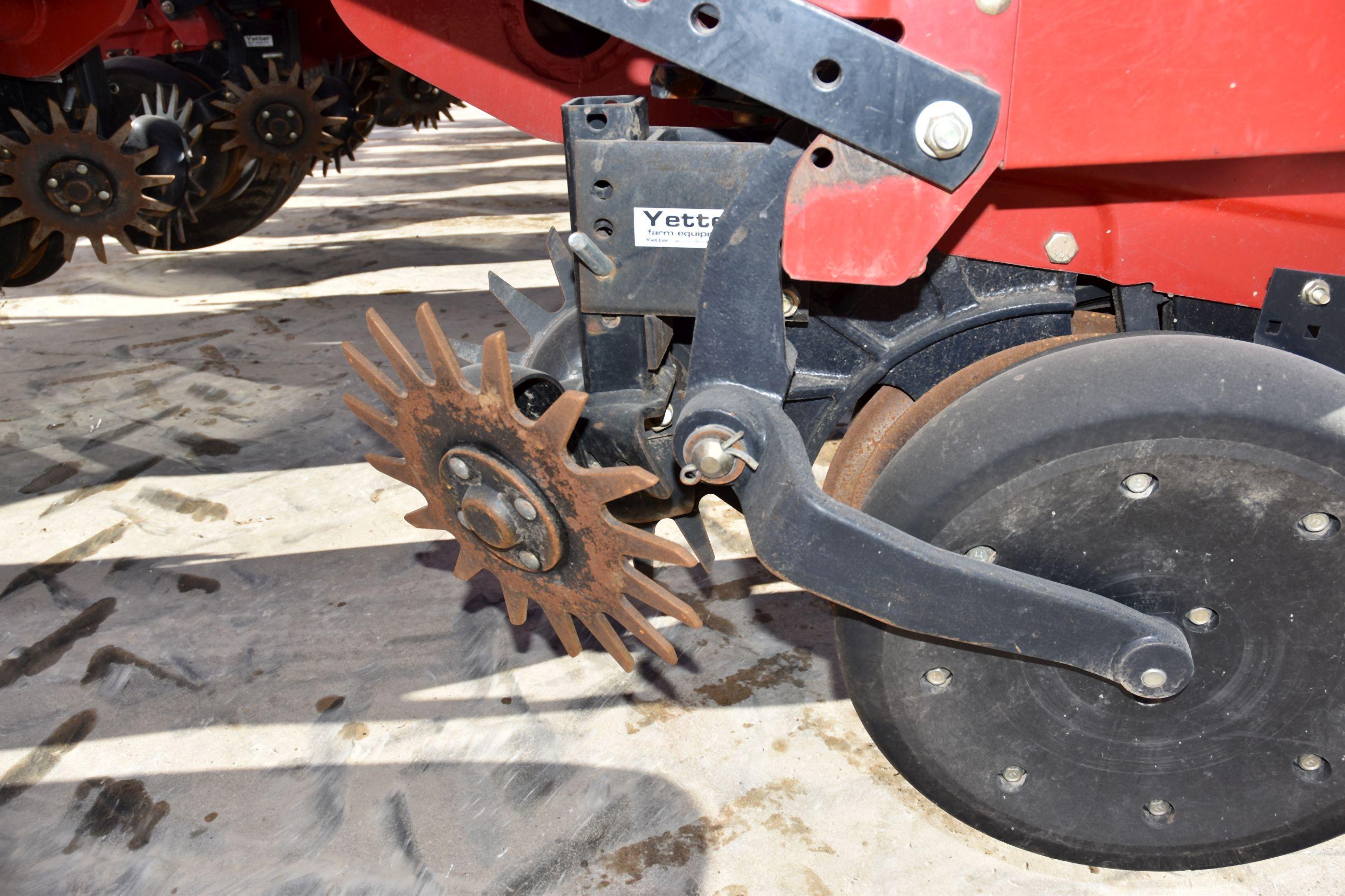 2011 Case IH 1250 Early Riser Planter 24R30” Center Fill, Liquid Fertilizer, 500 Gallon Tank, John B