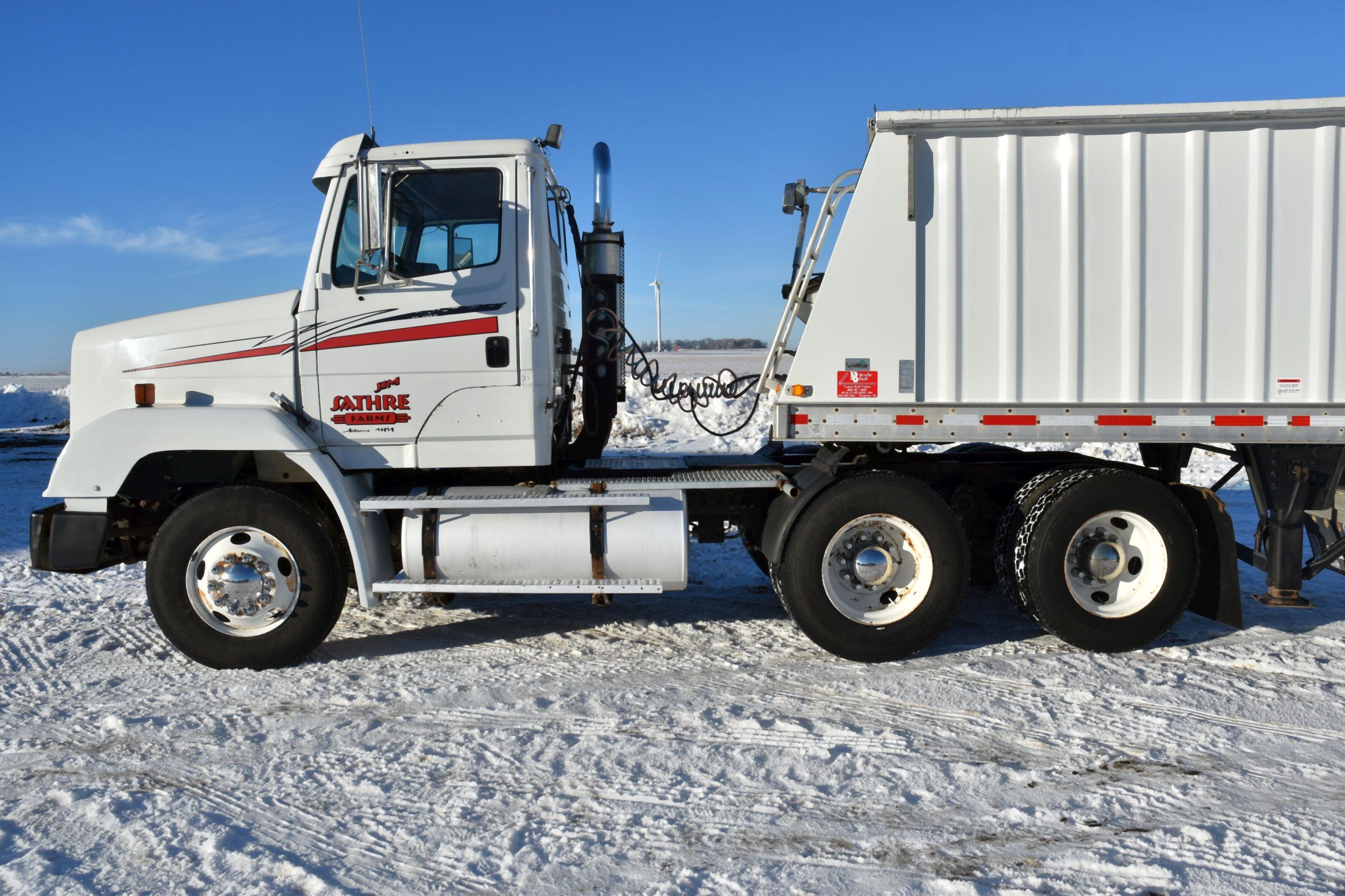 1995 Freightliner Day Cab Semi Tractor, N14 Diesel, 10 Speed Eaton, Jake Brake, 22.5 Rubber, Spring