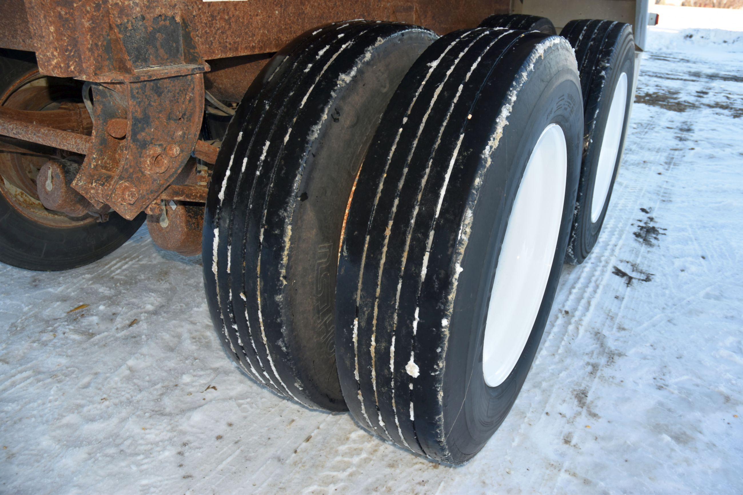 2007 Dakota Aluminum Grain Trailer, 38’x64”x96” Surelock 3500, Electric Roll Tarp, 24.5 Rubber, 2 Sp