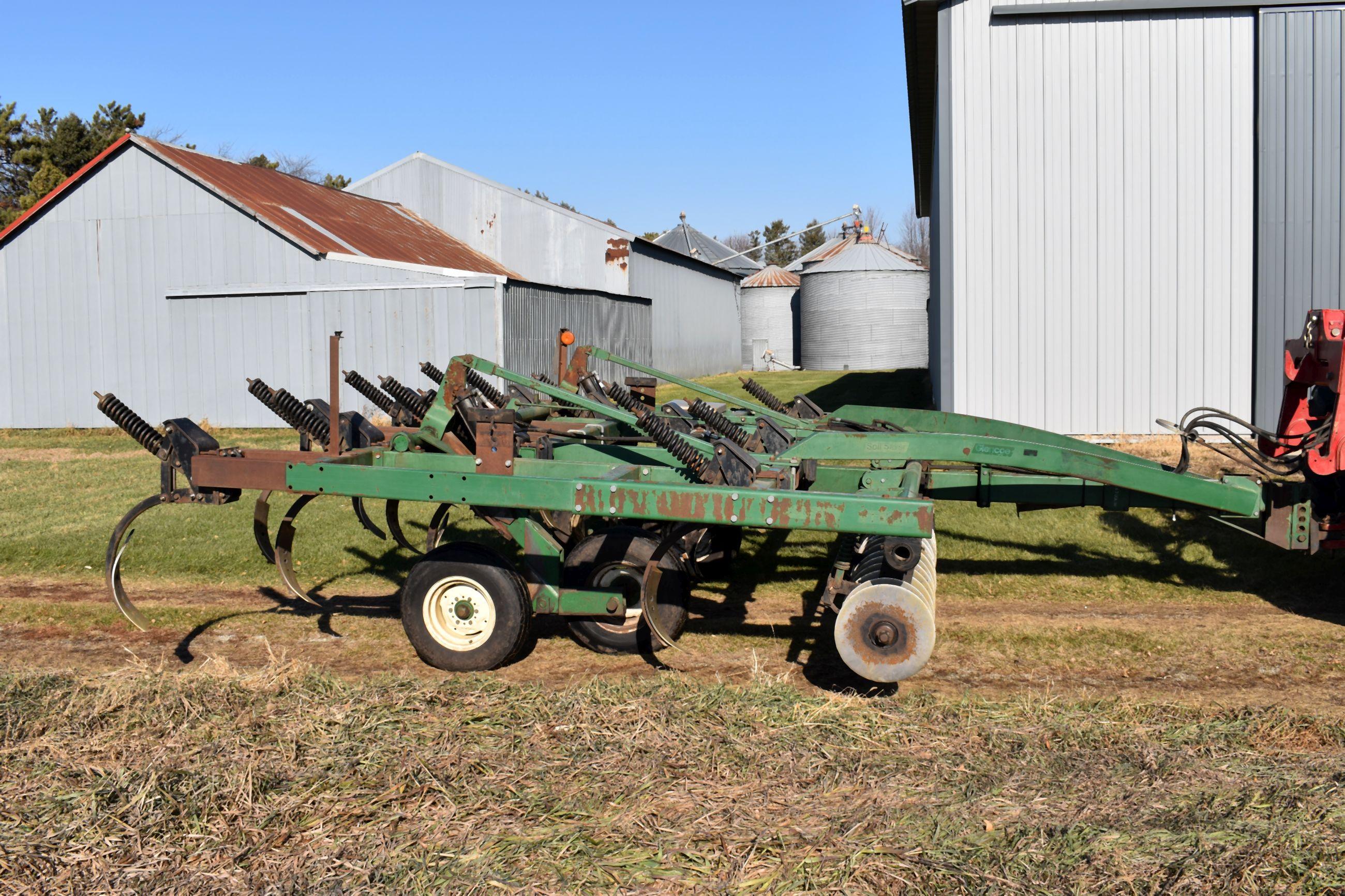 Glencoe Soil Saver 7400 Chisel Plow, 13 Shank, Walking Tandems, Single Disc Front Gang