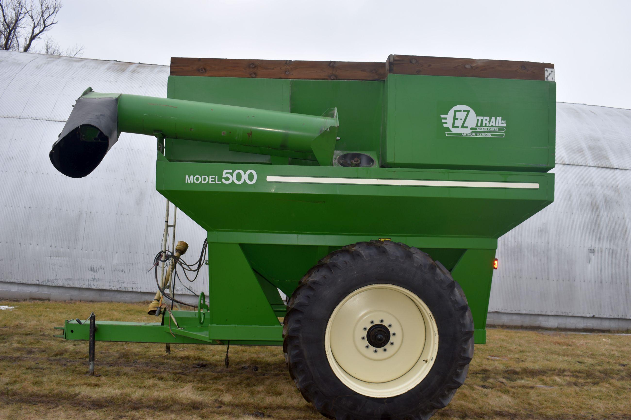 E-Z Trail 500 Grain Cart, 1000 PTO, 18.4x38 Tires