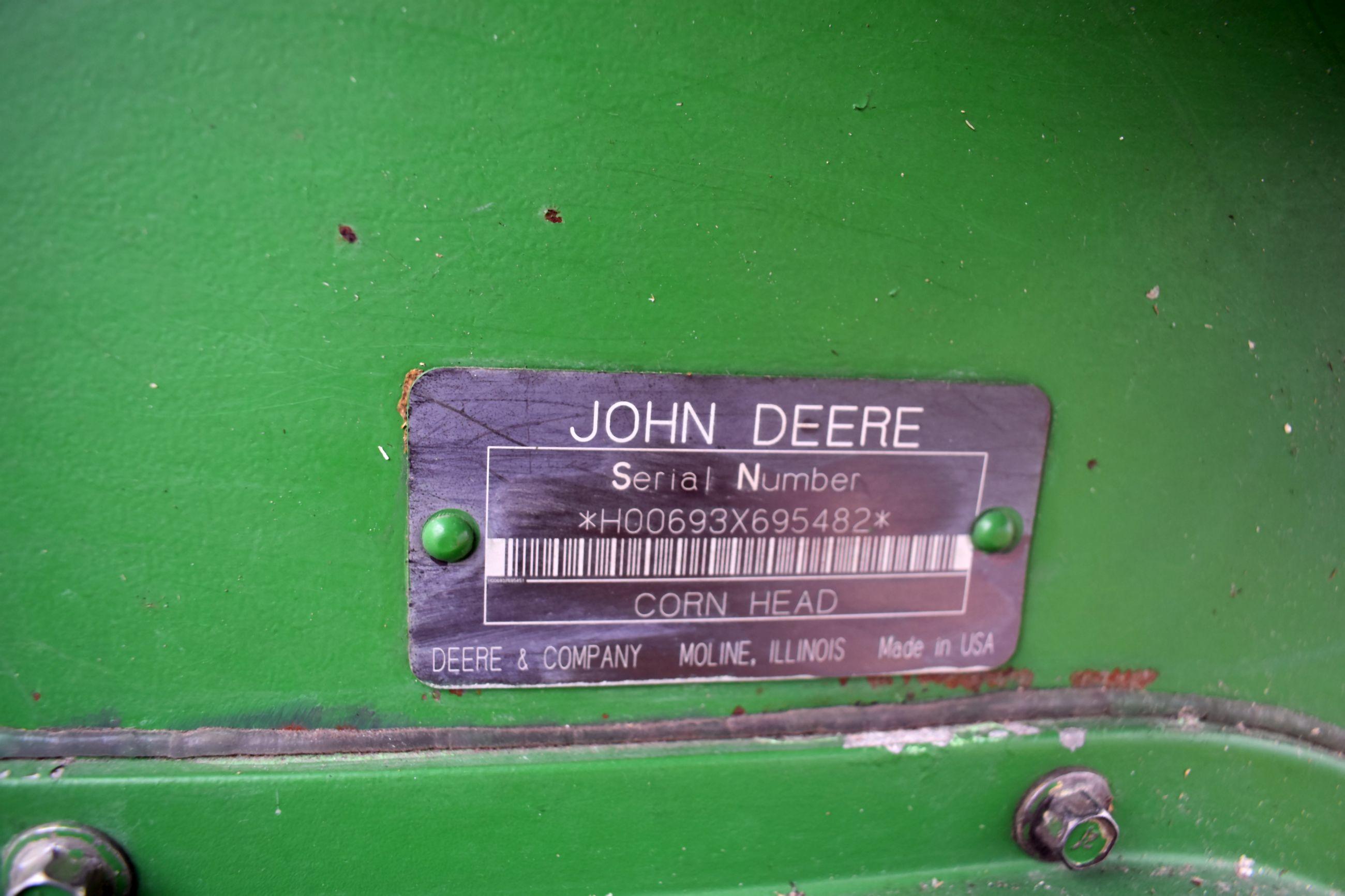 2002 John Deere 693 Corn Head, Knife Rolls, Poly, Excellent Condition, SN: X695482