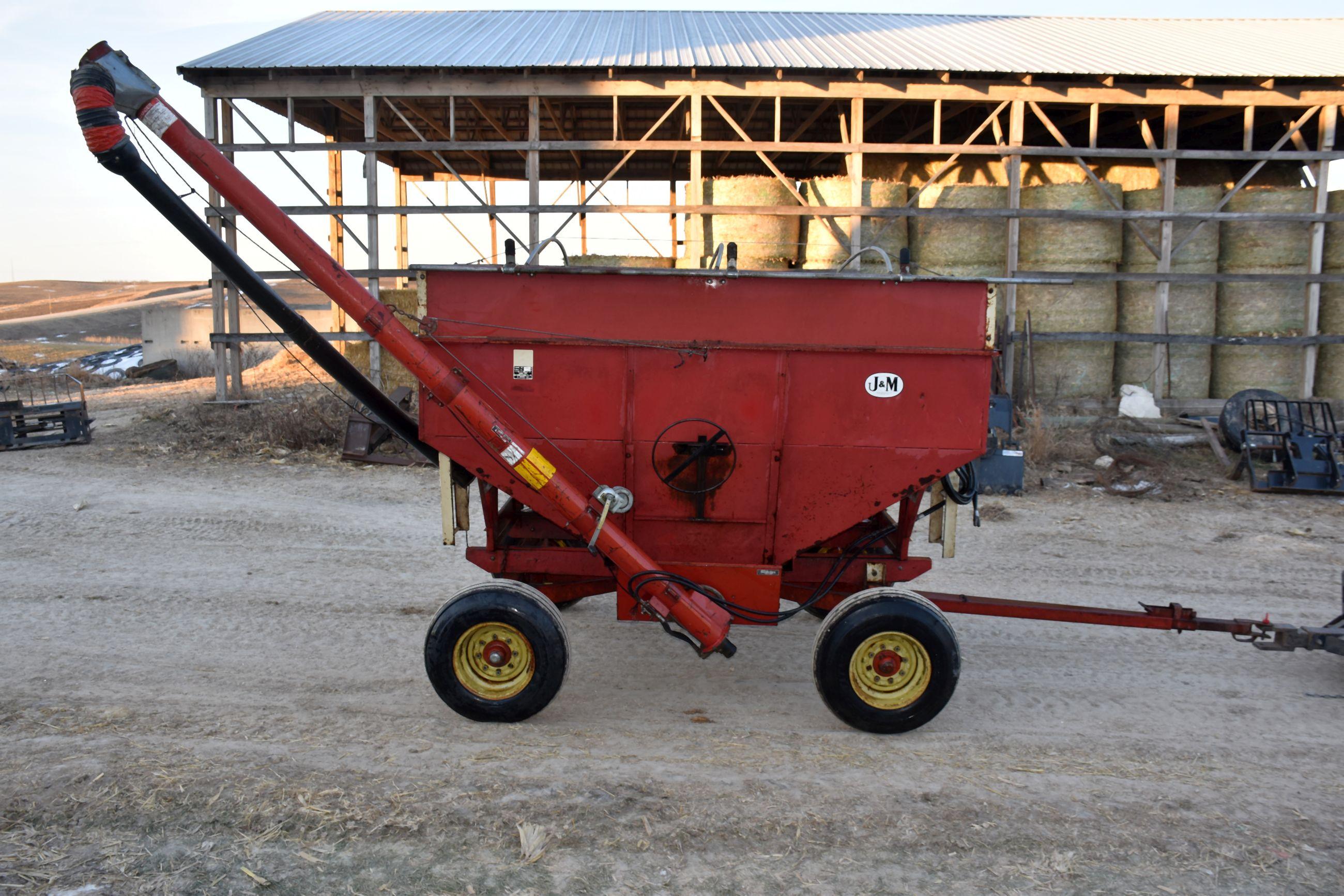 J & M Gravity Flow Box, 225 Bushel With Brush Auger And Steel Fertilizer Auger, Hyd. Drive Auger, On